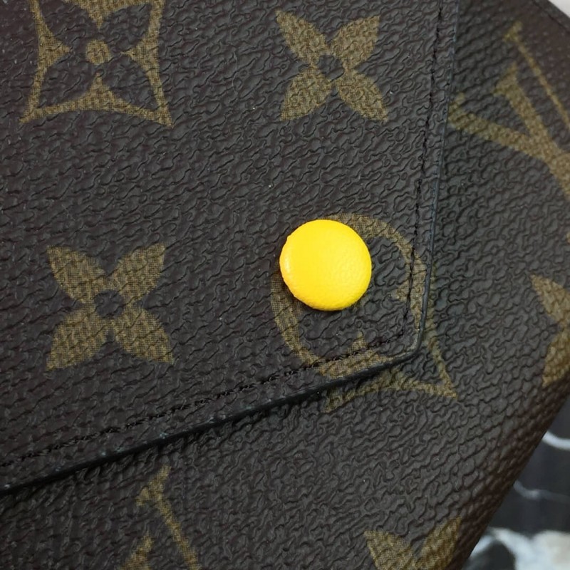 Louis Vuitton Monogram Cavas Victorine Wallet M41937