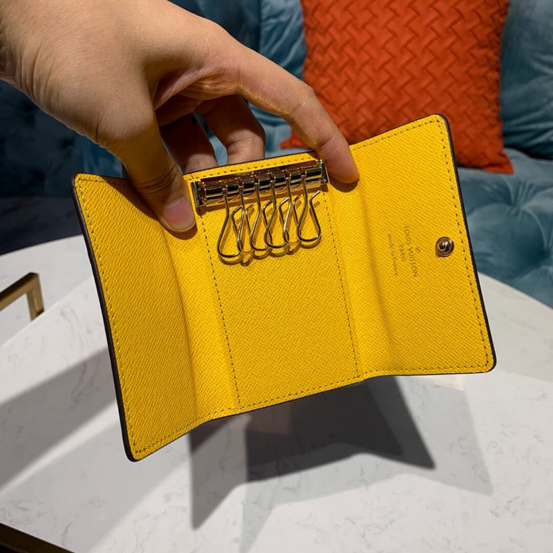 Louis Vuitton Monogram Canvas 6 Key Holder M62630