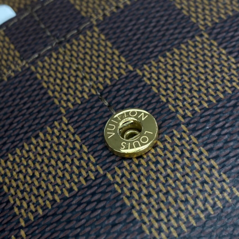 Louis Vuitton Damier Ebene Sarah Wallet N63209