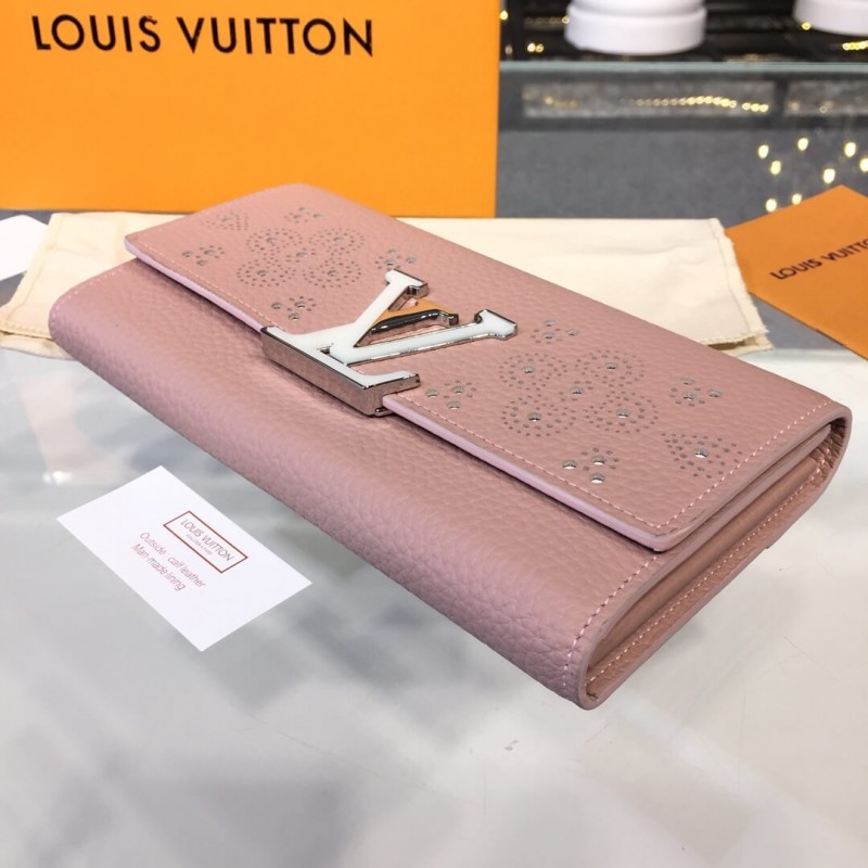 Louis Vuitton Taurillon Leather Capucines Wallet M62556