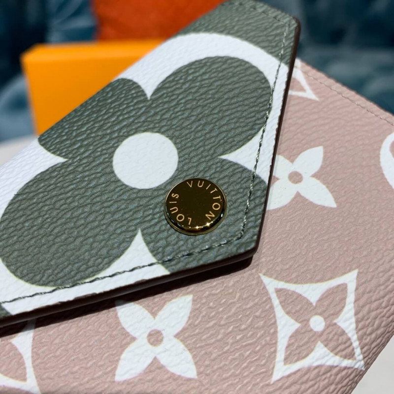 Louis Vuitton Monogram Giant Zoe Wallet M67670 M67640 M67641