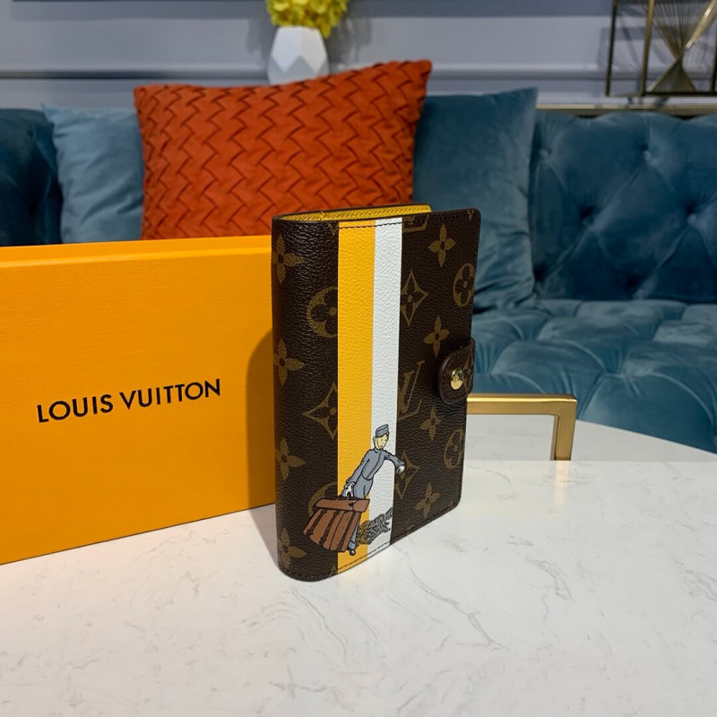 Louis Vuitton Tintin Groom Bellboy Small Ring Agenda Cover R20005