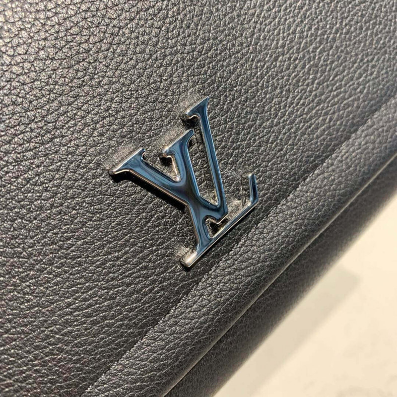 Louis Vuitton Lockme II Wallet M62350