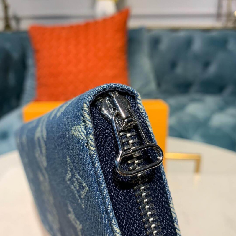 Louis Vuitton X Supreme Denim Zippy Wallet M60017