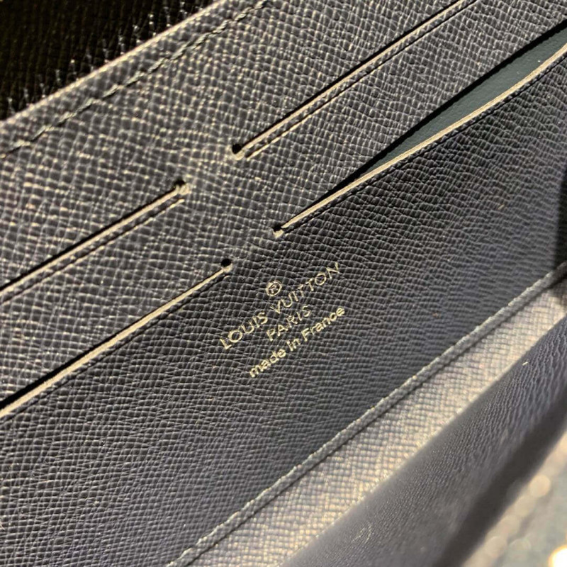 Louis Vuitton X Supreme Denim Zippy Wallet M60017