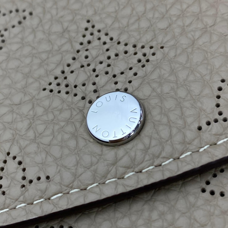 Louis Vuitton Mahina Leather Iris Wallet M60143