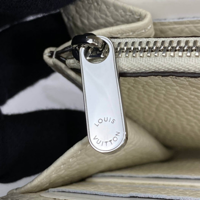 Louis Vuitton Mahina Leather Iris Wallet M60143