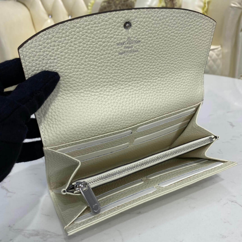 Louis Vuitton Mahina Leather Iris Wallet M60143