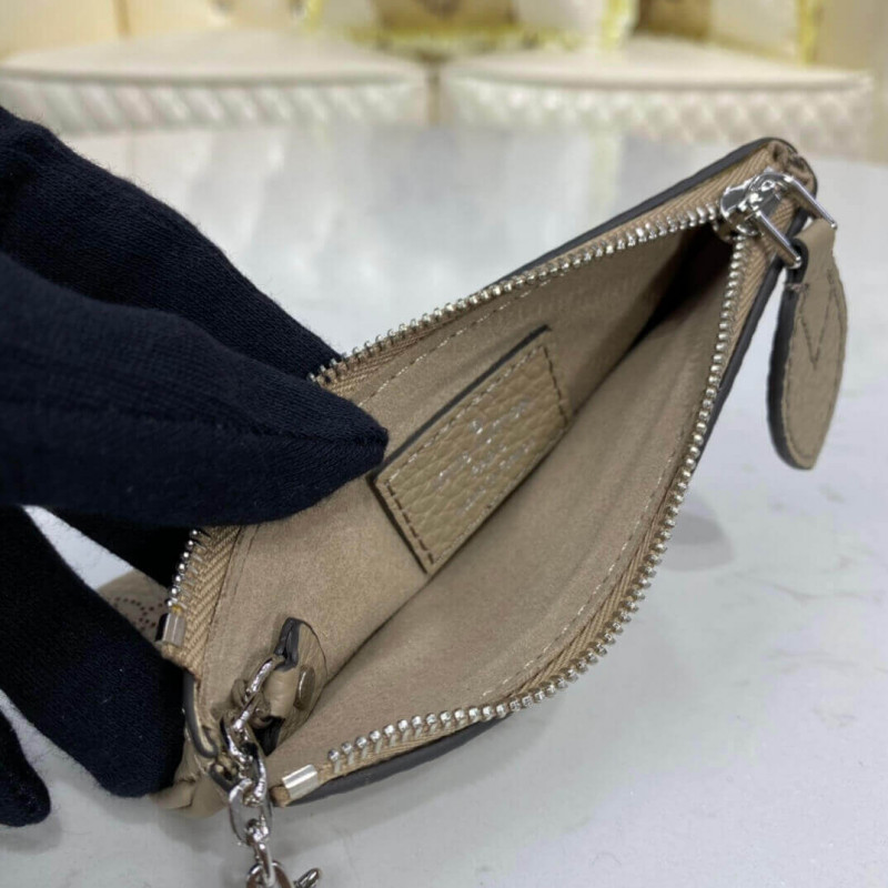 Louis Vuitton Mahina Leather Key Pouch M69508