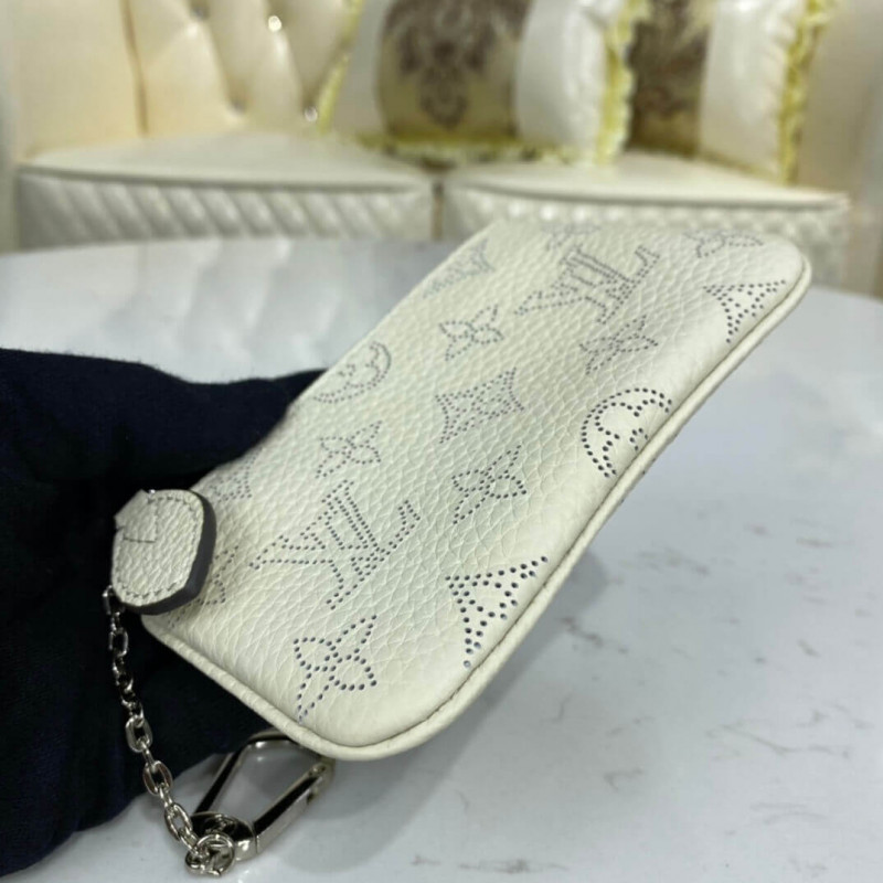 Louis Vuitton Mahina Leather Key Pouch M69508