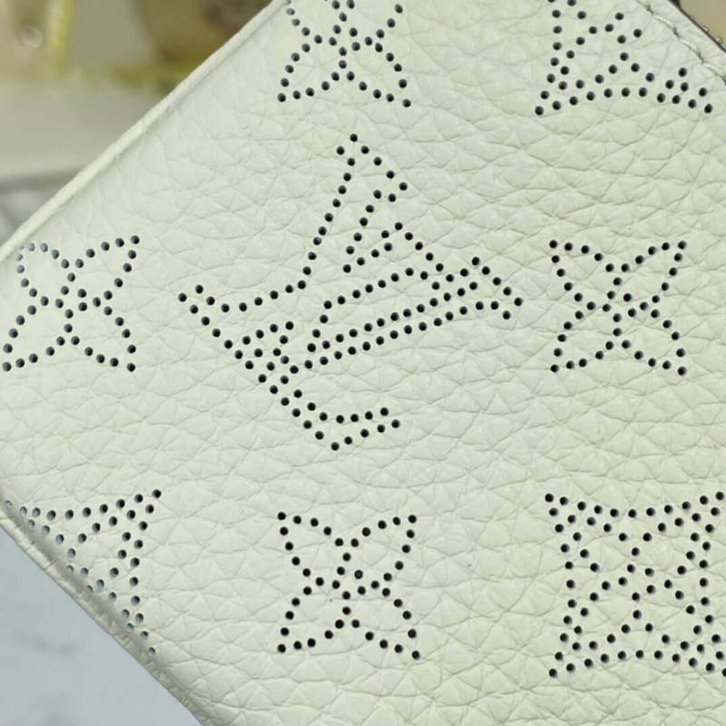 Louis Vuitton Mahina Leather Key Pouch M69508