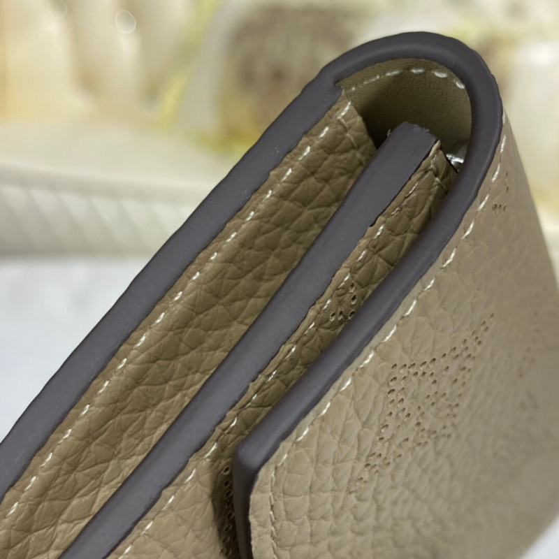 Louis Vuitton Mahina Leather Anae Coin Purse M64050