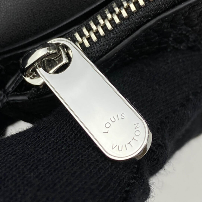 Louis Vuitton Mahina Leather Anae Coin Purse M64050