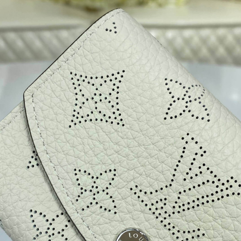 Louis Vuitton Mahina Leather Anae Coin Purse M64050