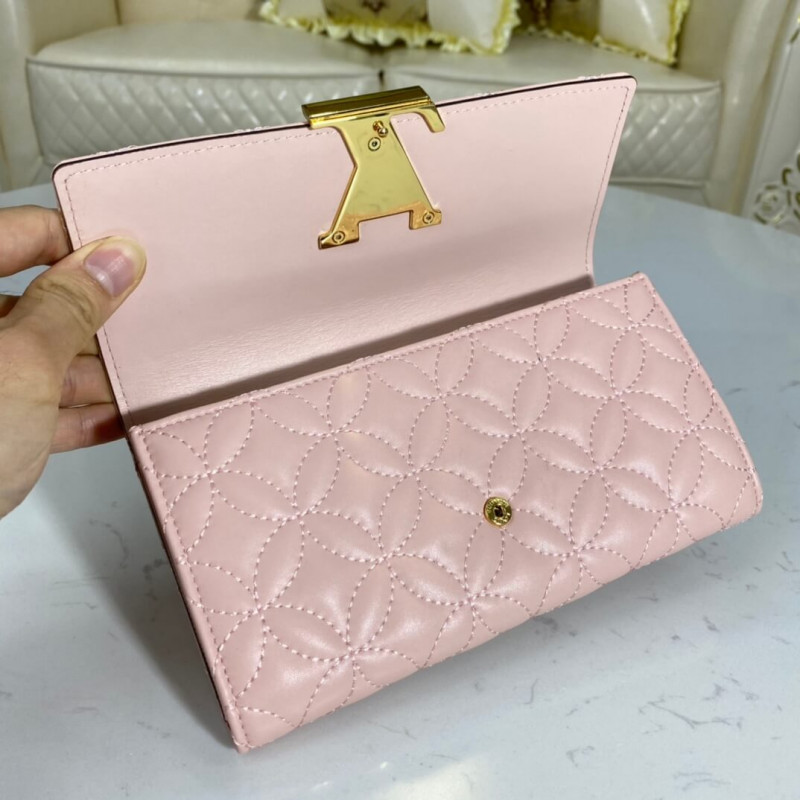 Louis Vuitton Capucines Wallet M68590