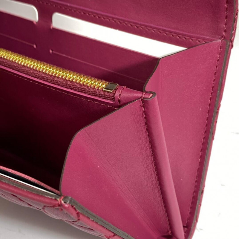 Louis Vuitton Capucines Wallet M68590