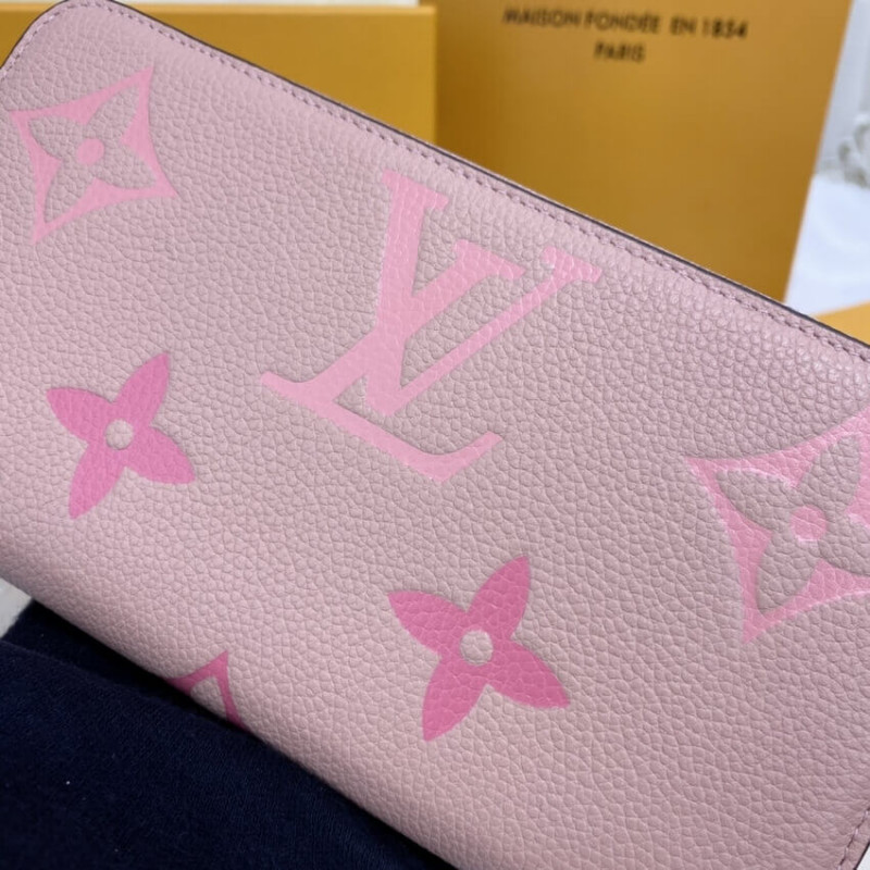 Louis Vuitton Zippy Wallet M80402