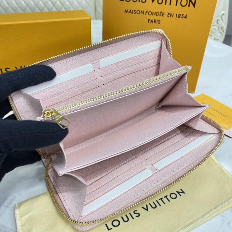 Louis Vuitton Zippy Wallet M80402