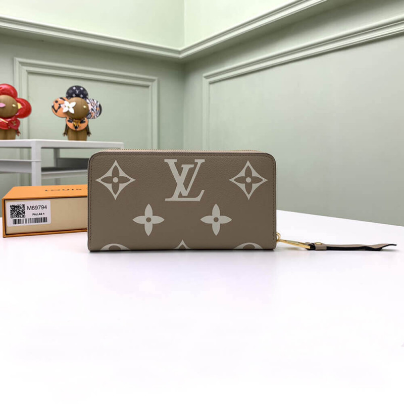 Louis Vuitton Zippy Wallet M69794