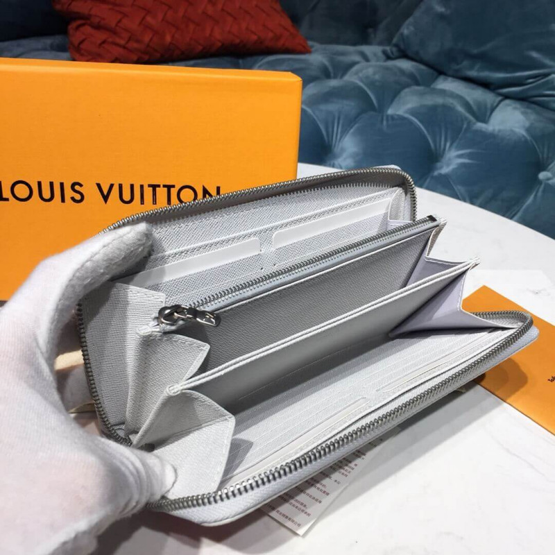 Louis Vuitton Zippy Organizer M67824 M67826