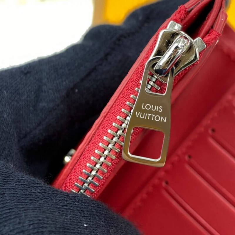 Louis Vuitton Capucines Compact Wallet M62156 M62158