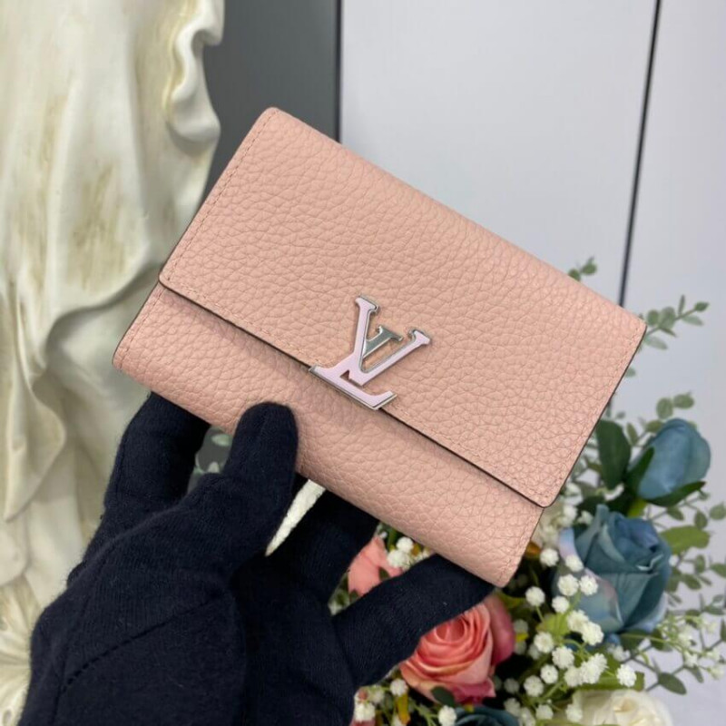 Louis Vuitton Capucines Compact Wallet M62156 M62158