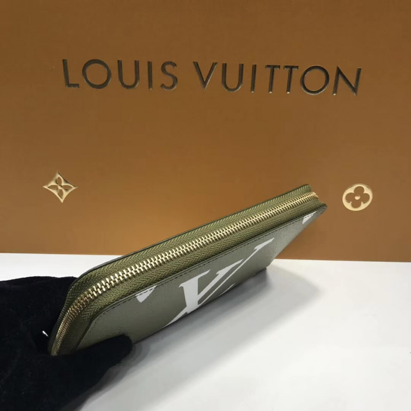 Louis Vuitton Zippy Wallet M67549 M67550