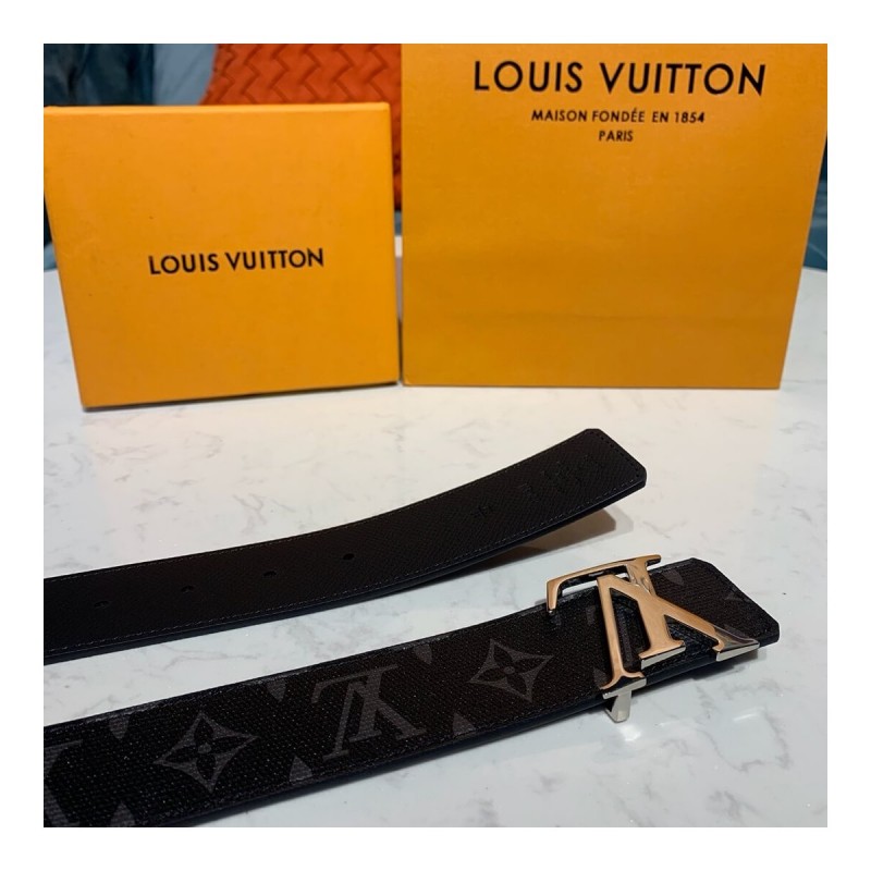 Louis Vuitton Monogram Eclipse LV Initiales 40mm Reversible M9043U
