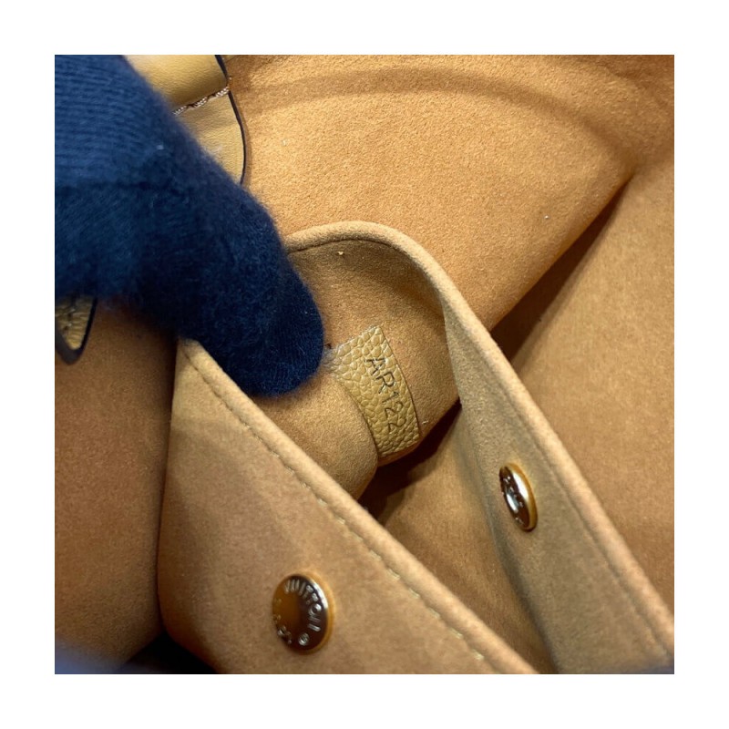 Louis Vuitton NeoNoe MM M46023 M46029