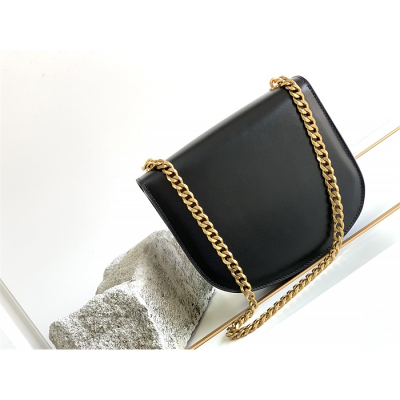Celine Teen Chain Besace Triomphe in shiny calfskin Black