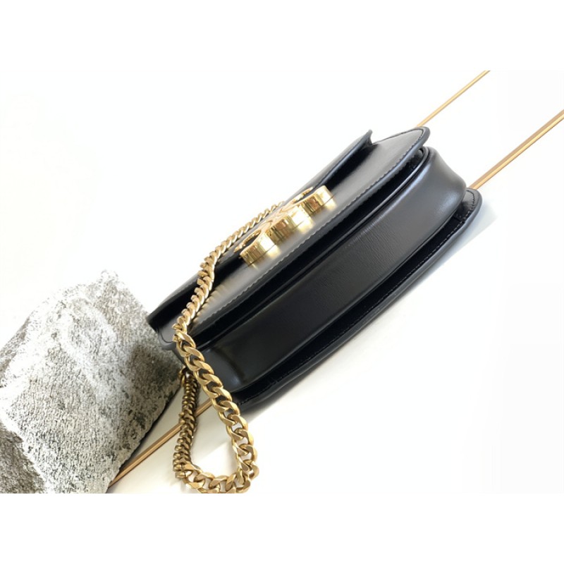 Celine Teen Chain Besace Triomphe in shiny calfskin Black