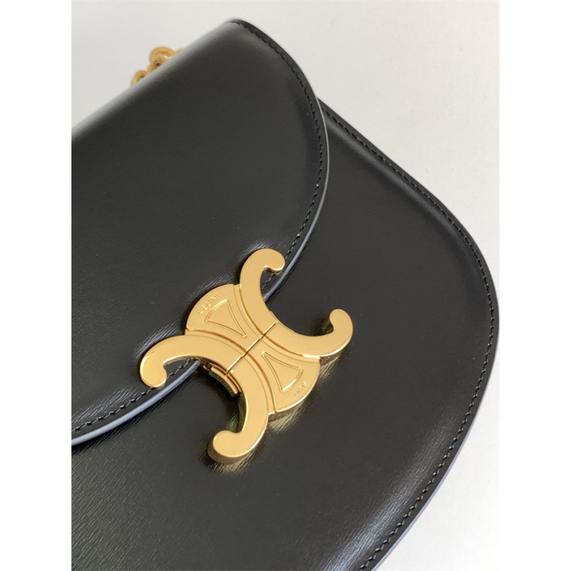Celine Teen Chain Besace Triomphe in shiny calfskin Black