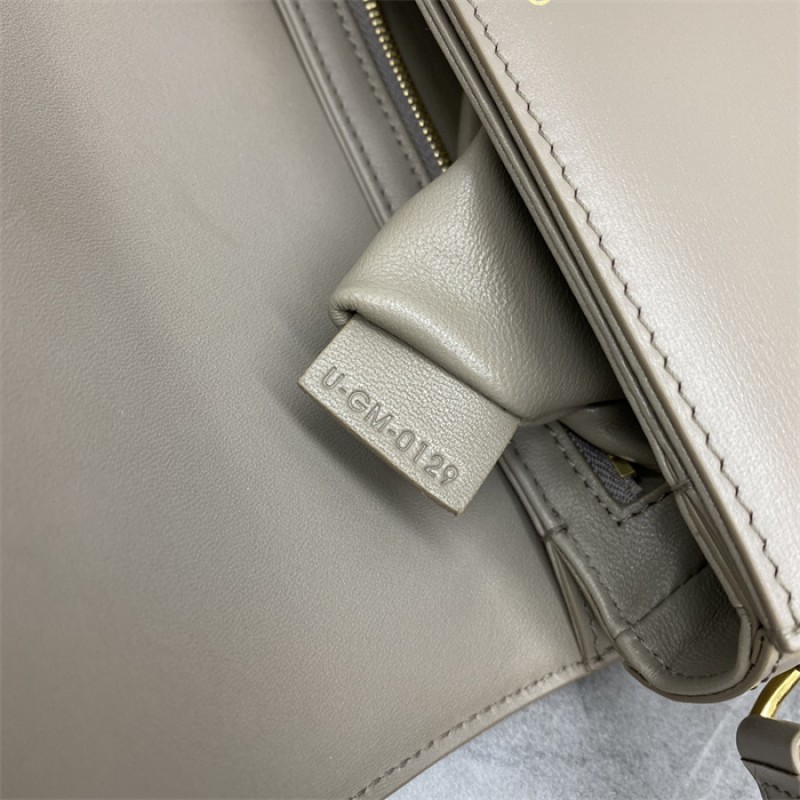 Celine Classique Triomphe Bag in Natural Calfskin Pebble-187363BF4.10Bl