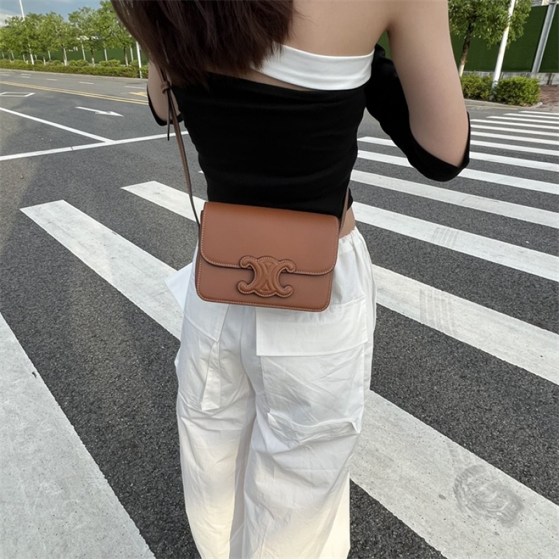 Celine Classique Cuie Triomphe Bag in Natural Calfskin Tan-199223BFN.04LU