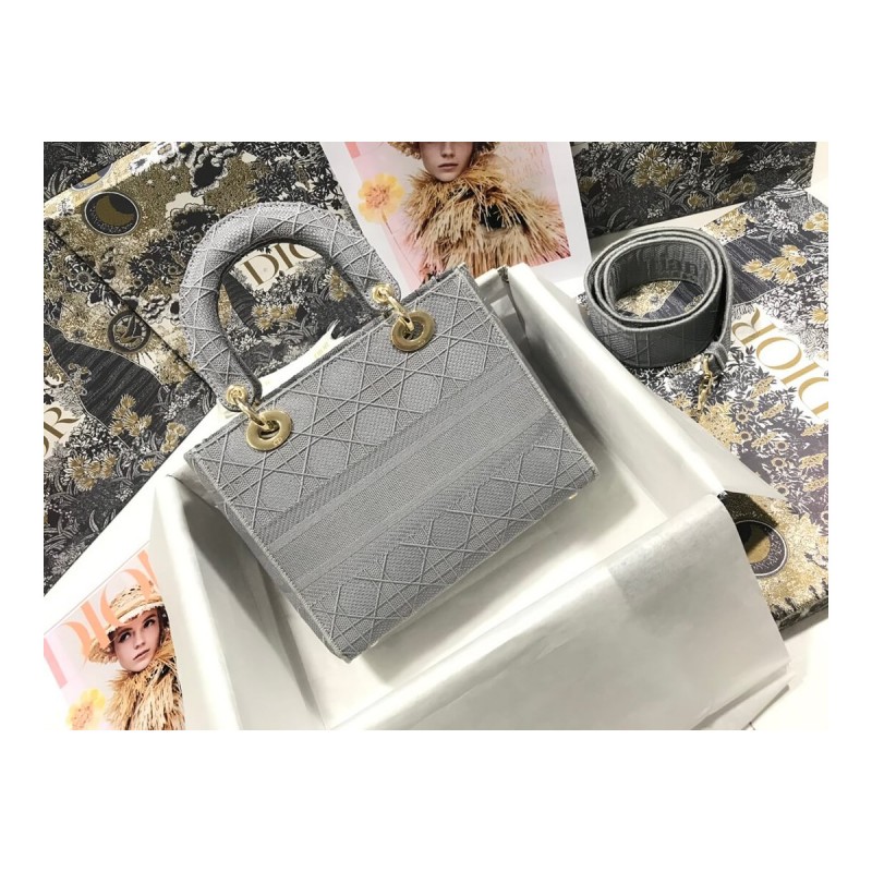 Dior Medium Lady D-Lite Cannage Embroidery M0565