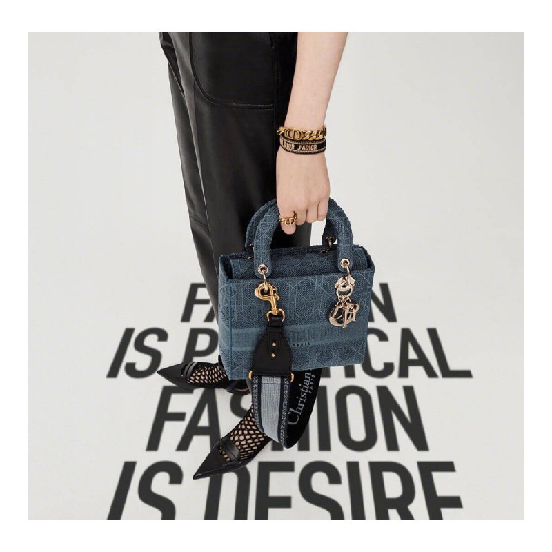Dior Medium Lady D-Lite Cannage Embroidery M0565