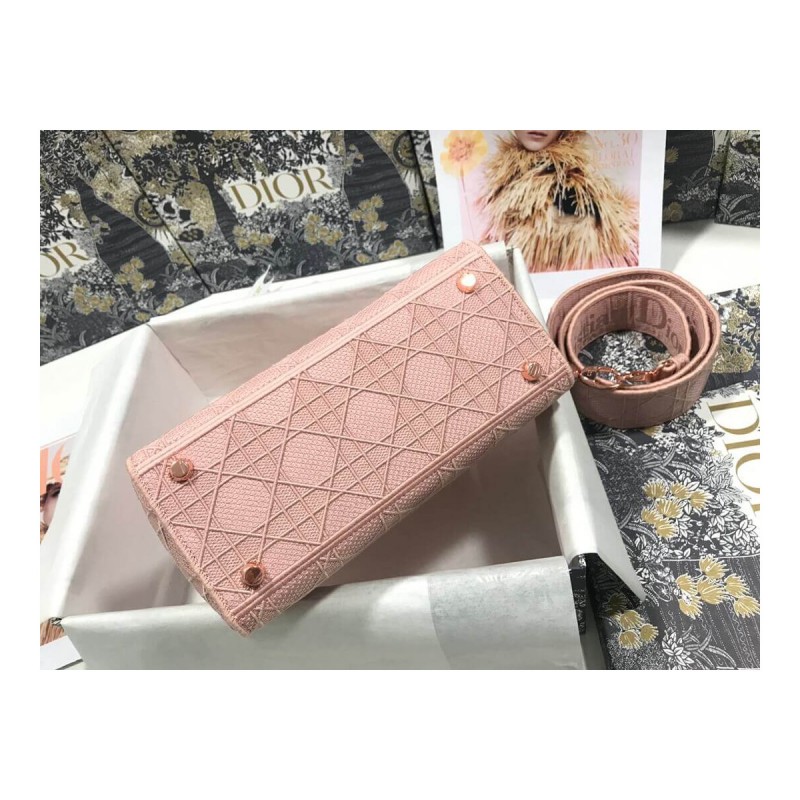 Dior Medium Lady D-Lite Cannage Embroidery M0565