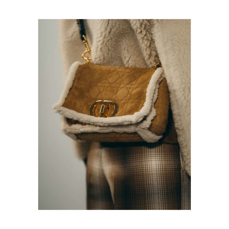 Christian Dior 30 Montaigne Bag in Camel-Colored Shearling M9203