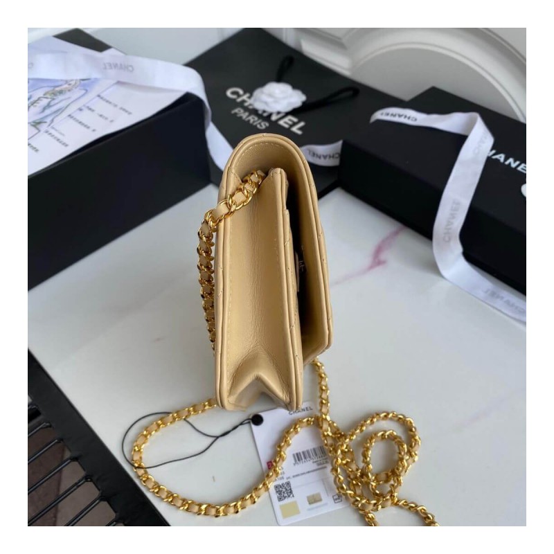 Chanel Zirconium Crystal CC Logo Wallet on Chain AP1943