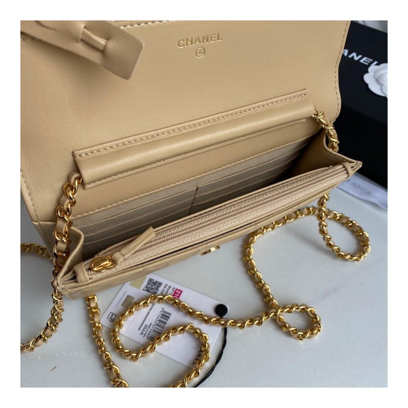 Chanel Zirconium Crystal CC Logo Wallet on Chain AP1943