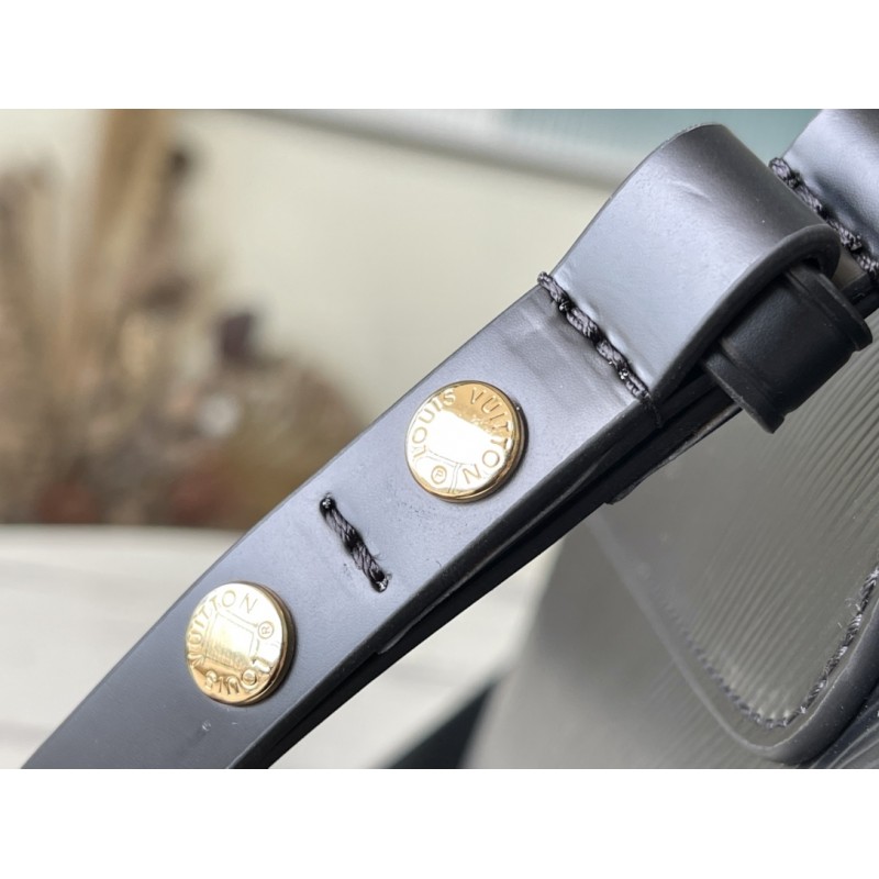 Louis Vuitton Twist MM Epi Leather handbag M21031