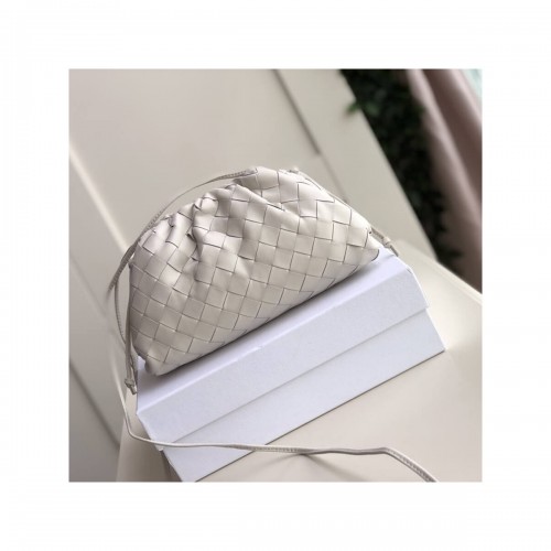 Bottega Veneta Woven Leather The Pouch 20 585852