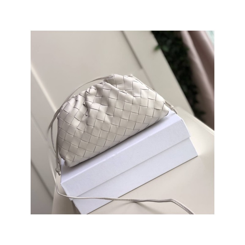 Bottega Veneta Woven Leather The Pouch 20 585852