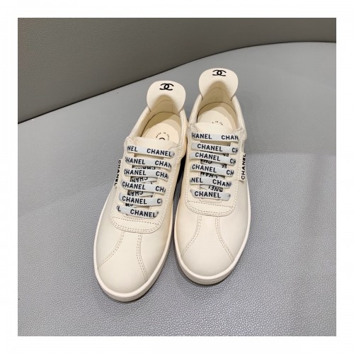 Chanel Leather  Weekender Sneakers G99693