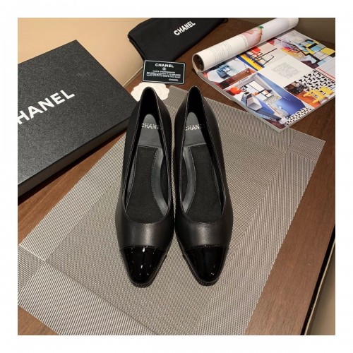 Chanel Klassische Pumps G35802