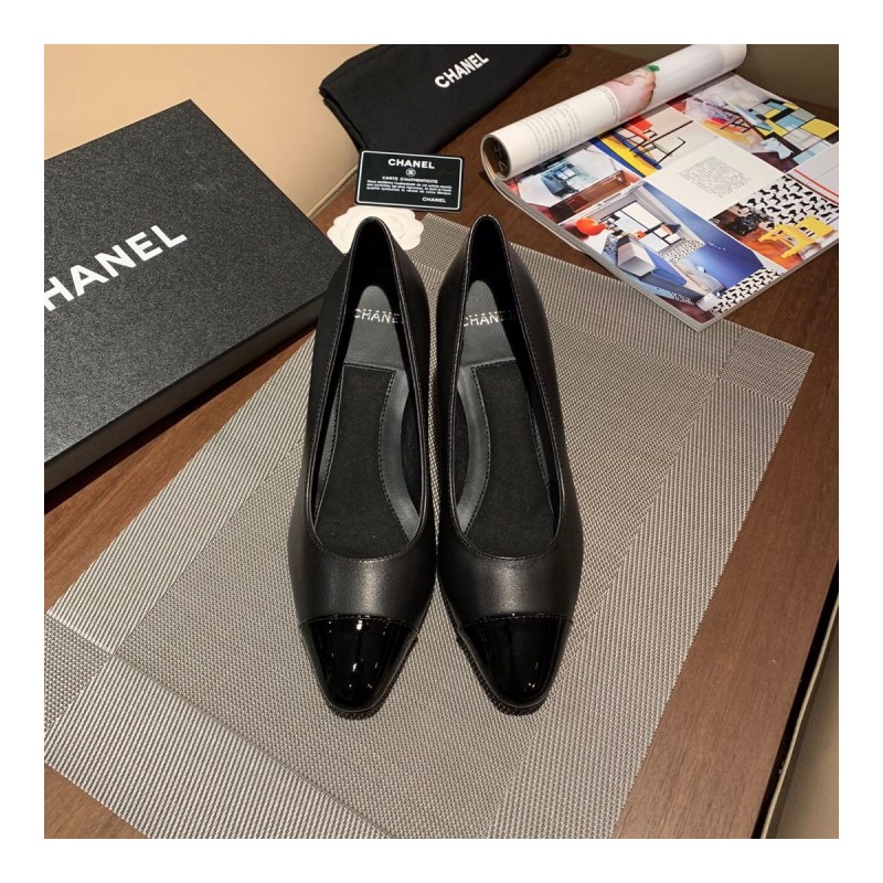 Chanel Klassische Pumps G35802