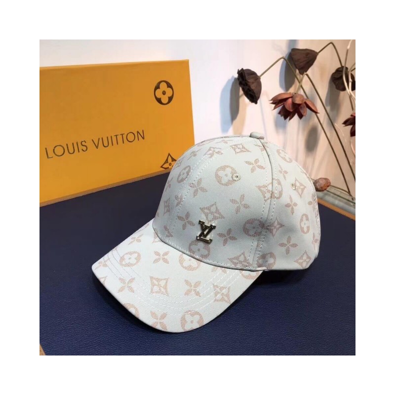 Louis Vuitton LV Logo Embroidery Cap 68985