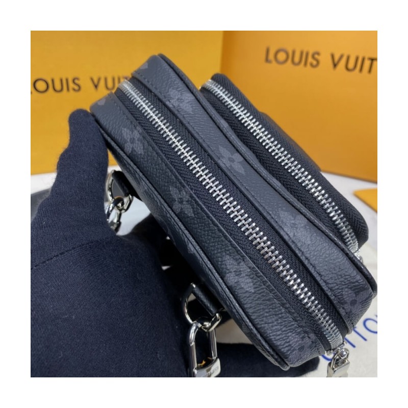 Louis Vuitton Outdoor Pouch Black M30755