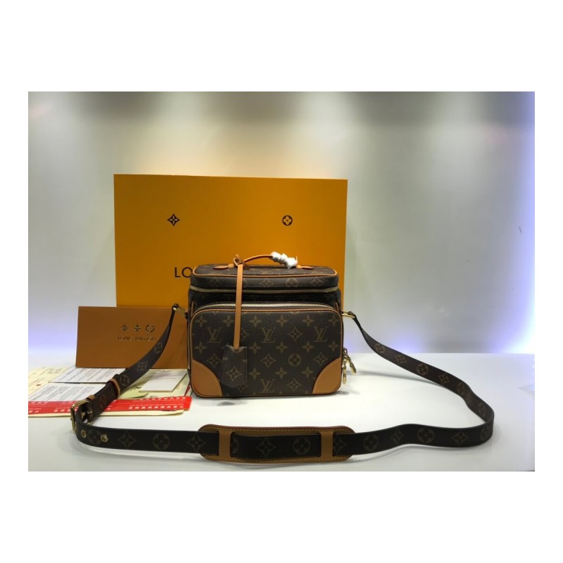 Louis Vuitton Monogram Canvas New Camera Bag M44937