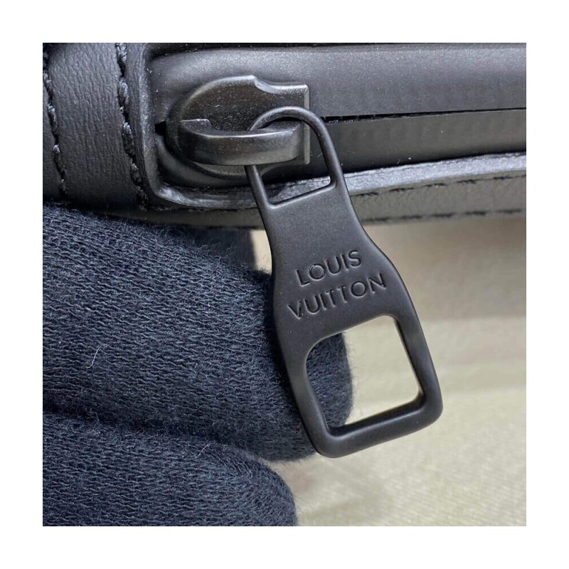 Louis Vuitton Lambskin Leather A4 Pouch M68775